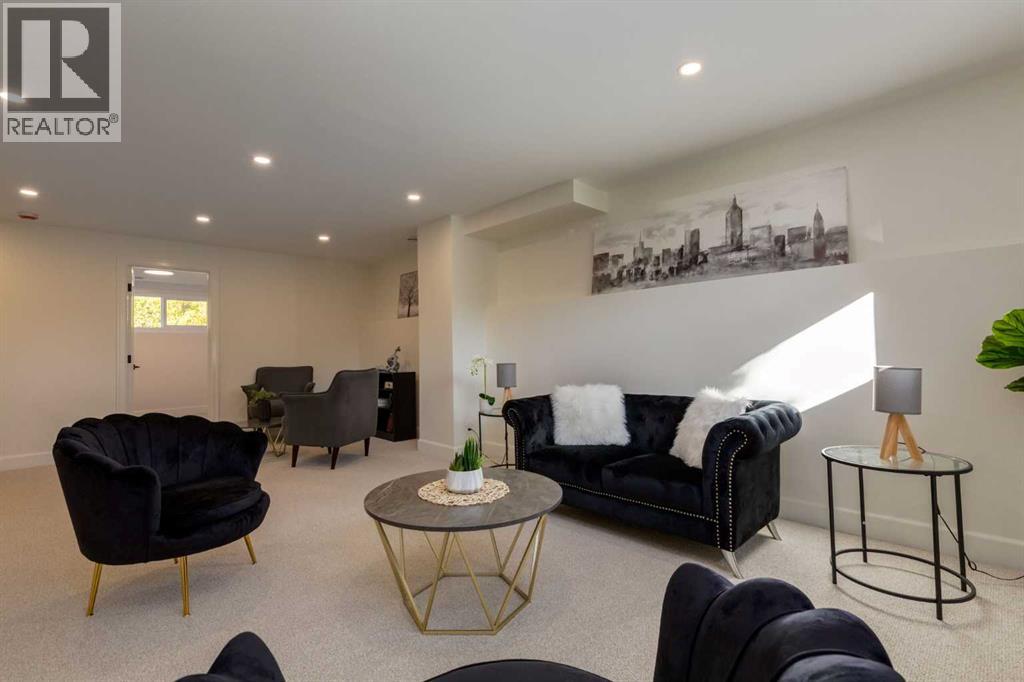 Single Family House 4 Level for Sale in  Lake Sylvan Place SE Lake Bonavista Calgary 