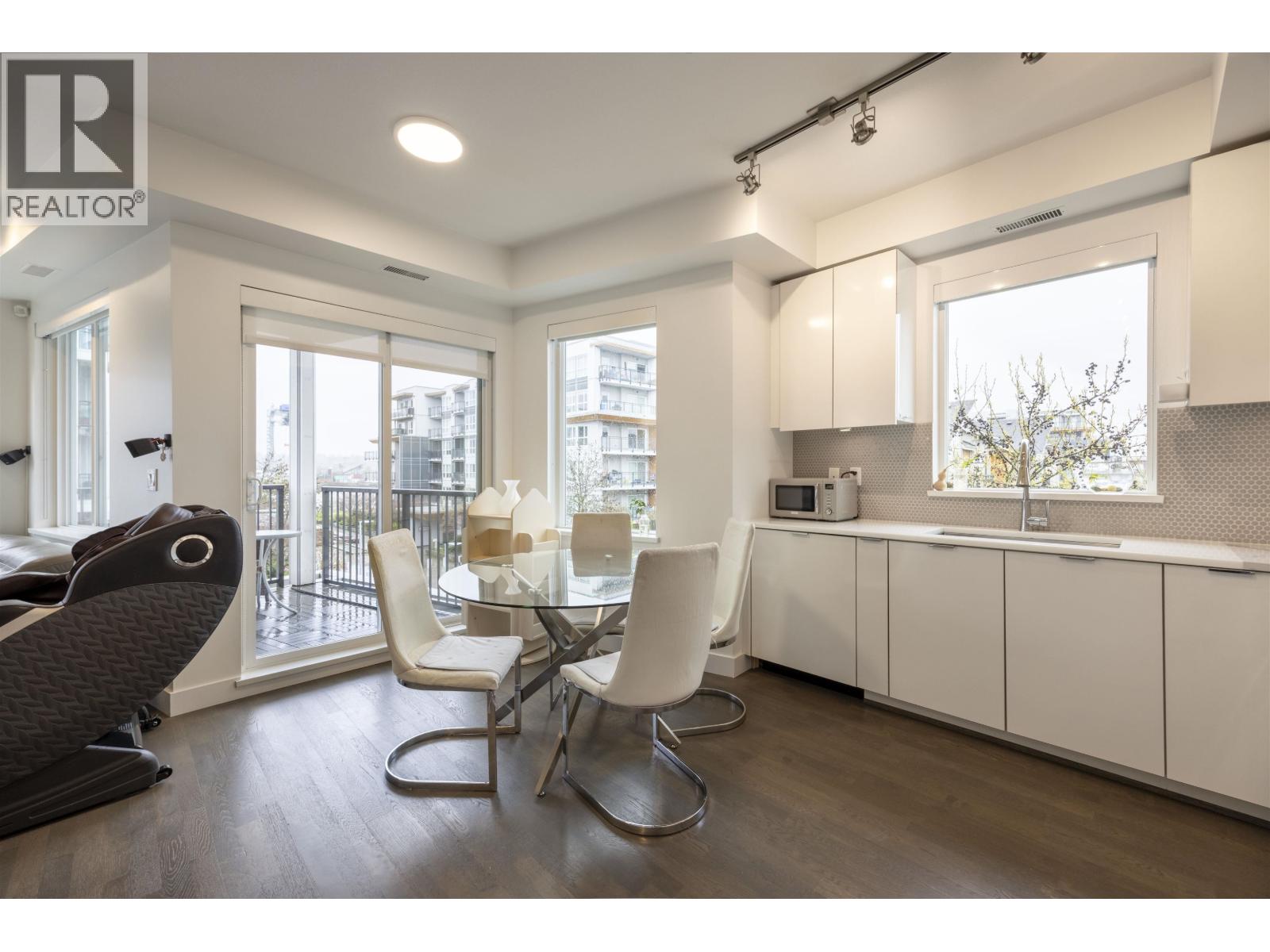 #312-10011 RIVER Drive, Richmond