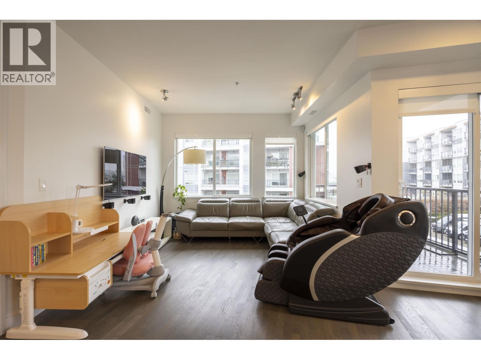 #312-10011 RIVER Drive, Richmond