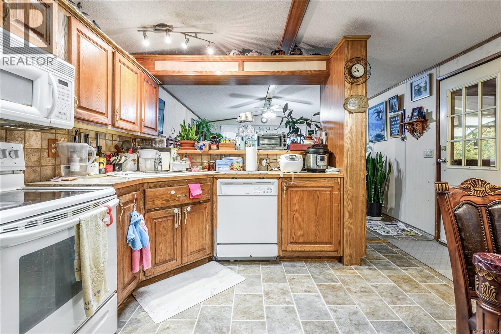 #A/B 2826 BRUCE RD - 27