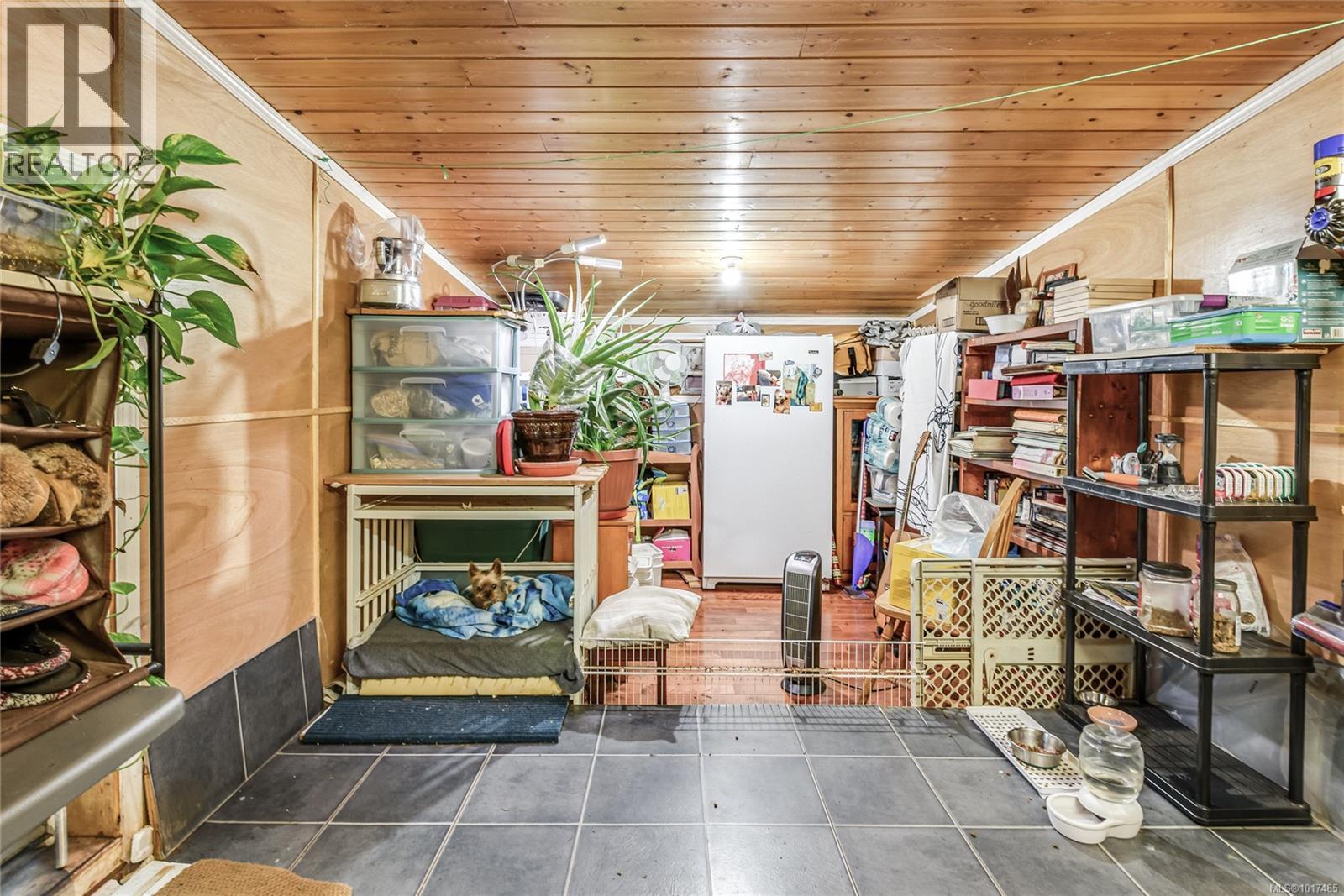 #A/B 2826 BRUCE RD - 36