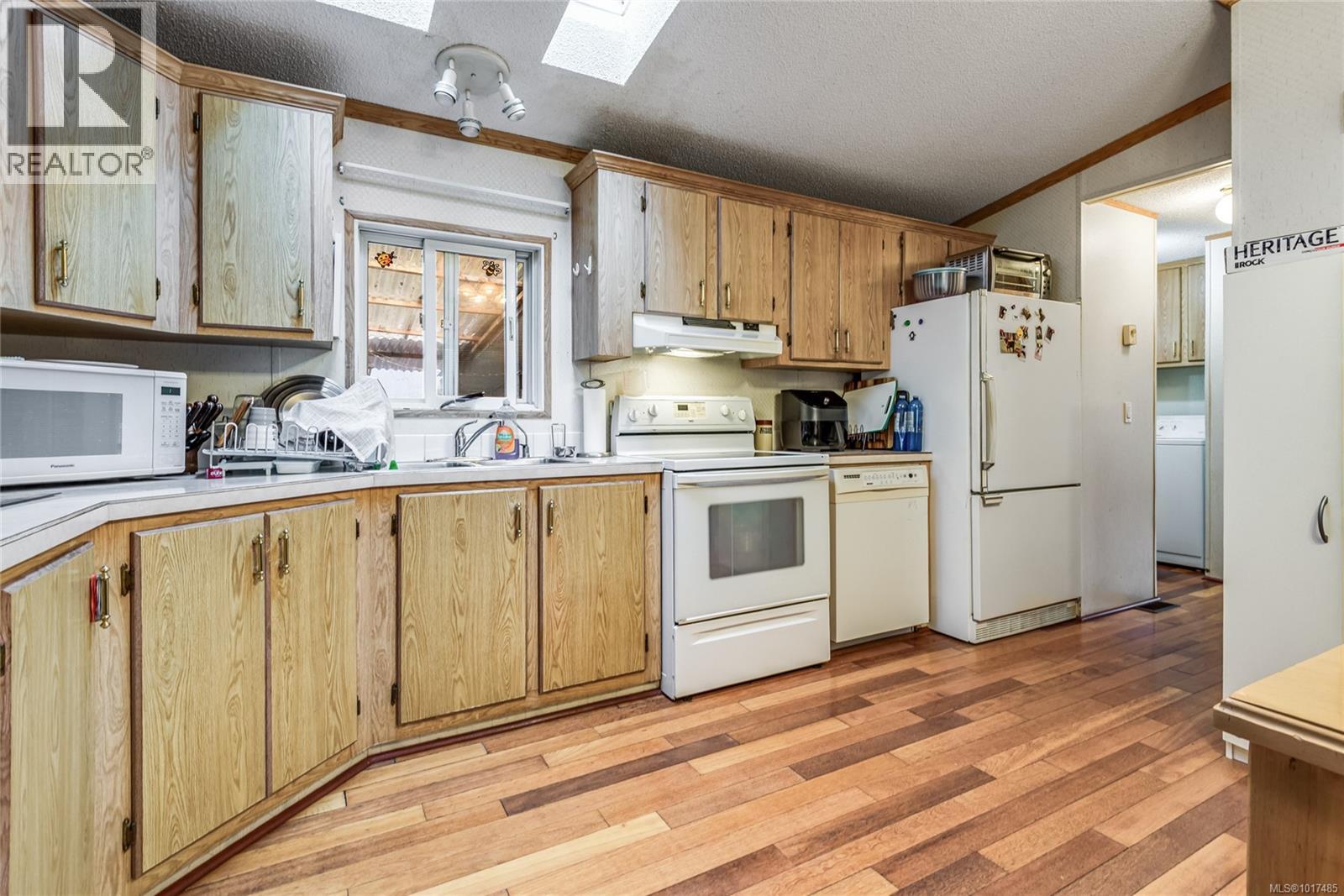 #A/B 2826 BRUCE RD - 44