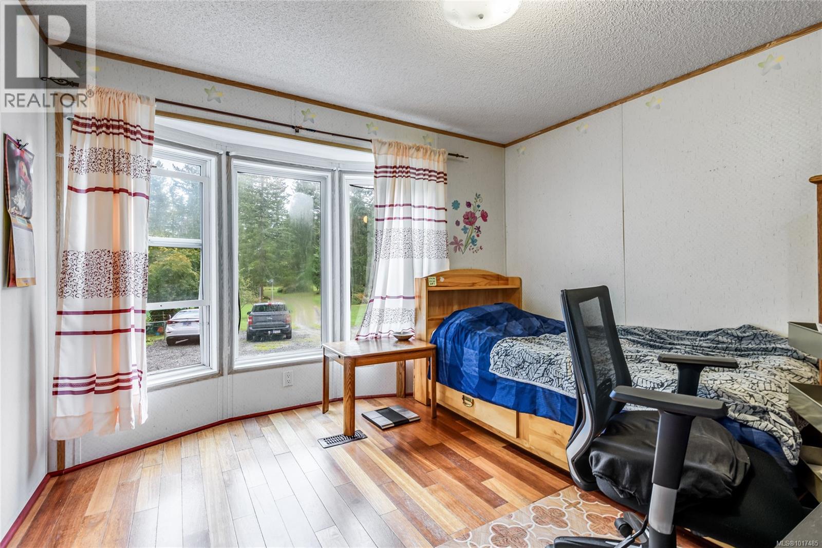 #A/B 2826 BRUCE RD - 56