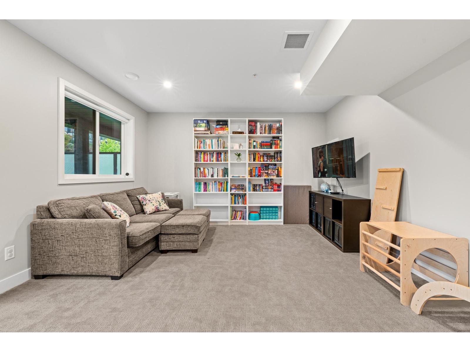 20 43610 CHILLIWACK MOUNTAIN ROAD, Chilliwack Mountain, Chilliwack