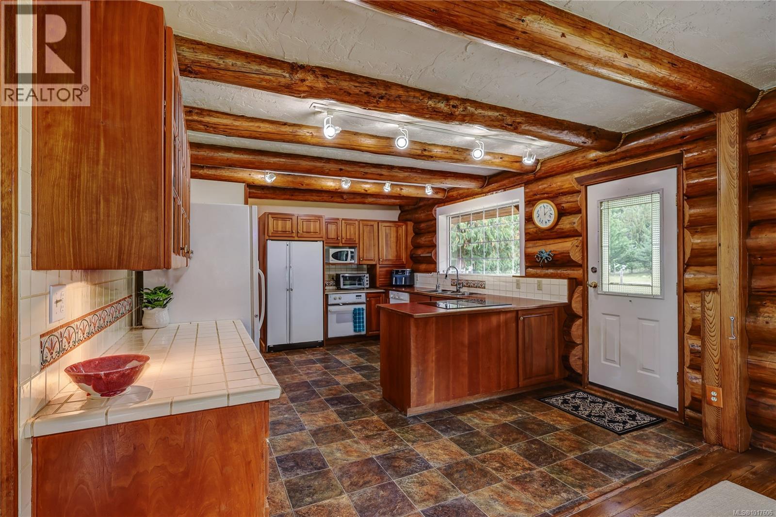 6020 Mine Rd, Port McNeill