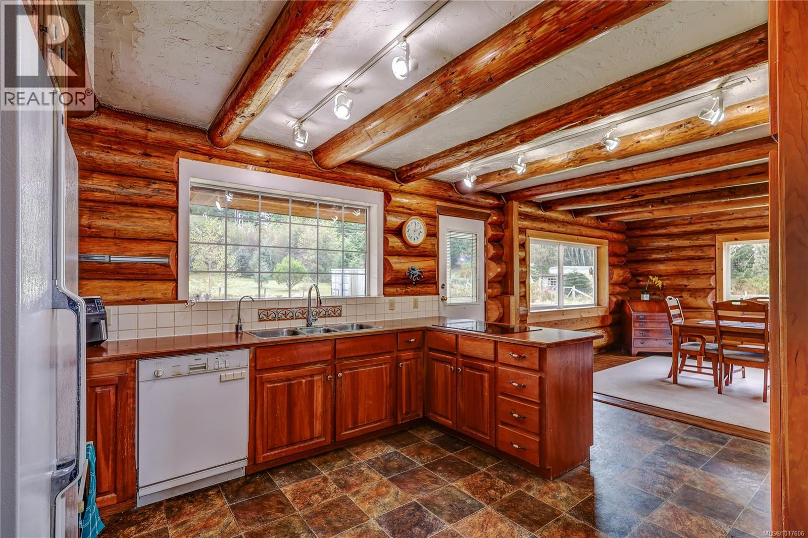 6020 Mine Rd, Port McNeill