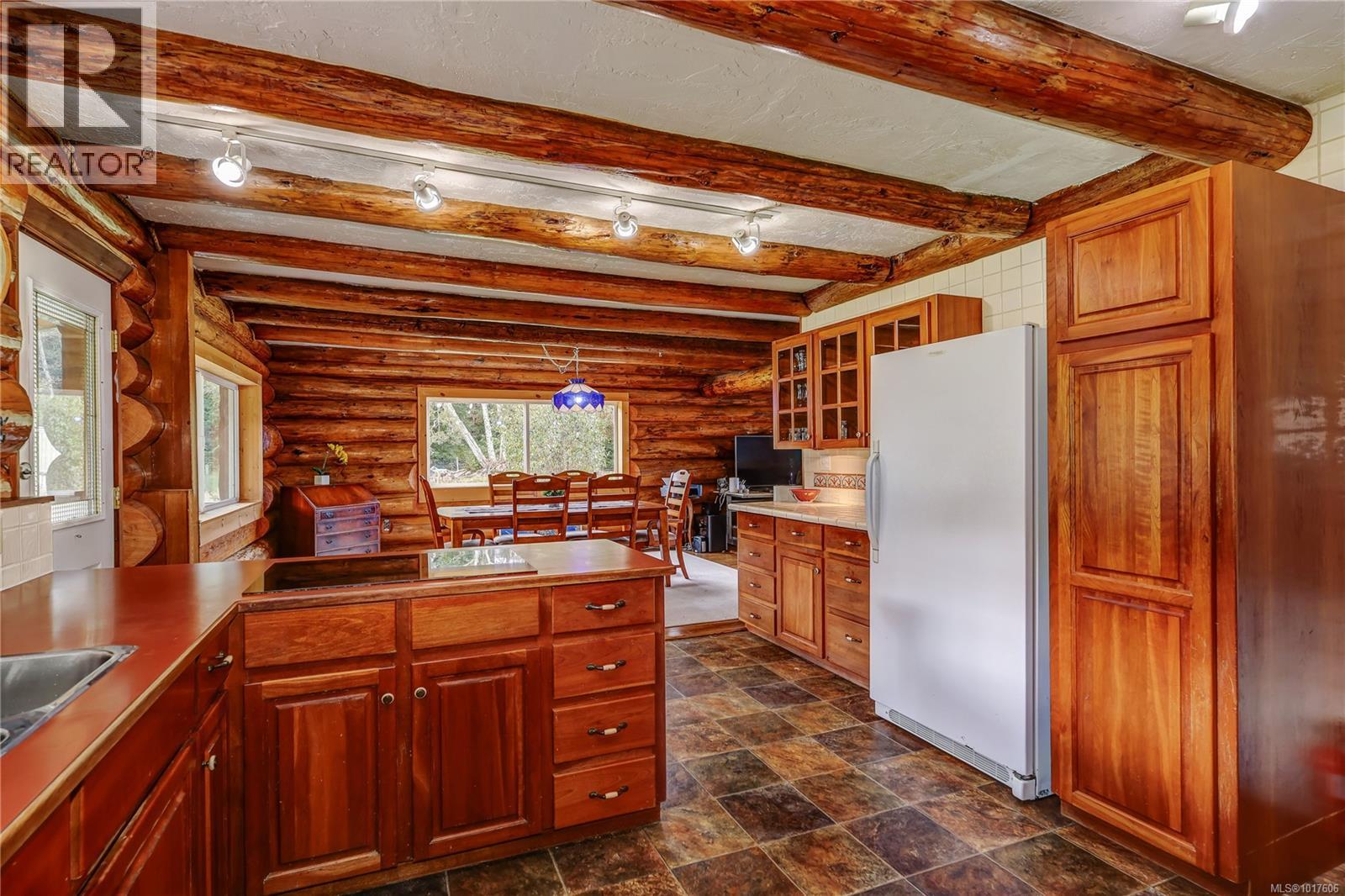 6020 Mine Rd, Port McNeill