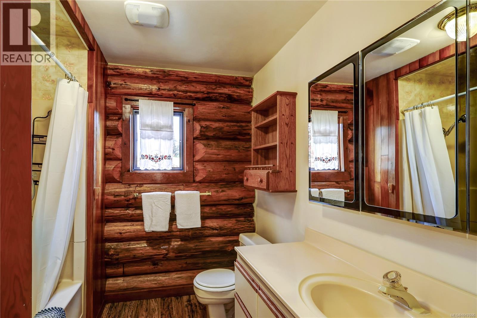 6020 Mine Rd, Port McNeill