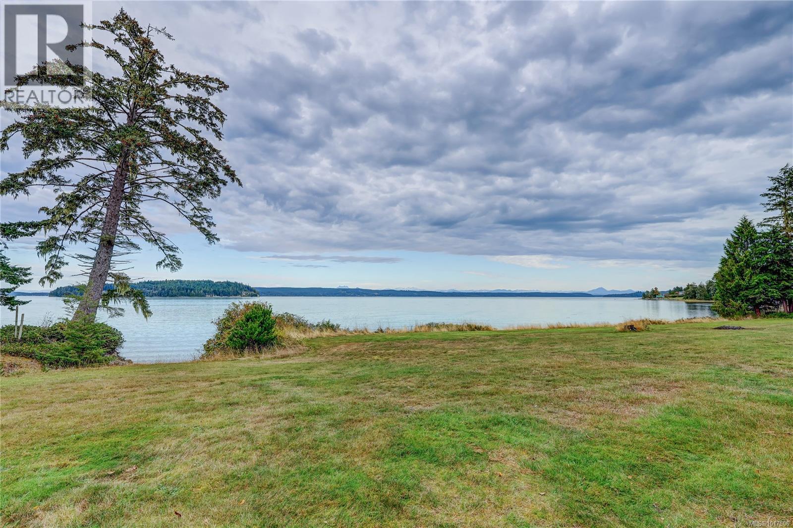 6020 Mine Rd, Port McNeill