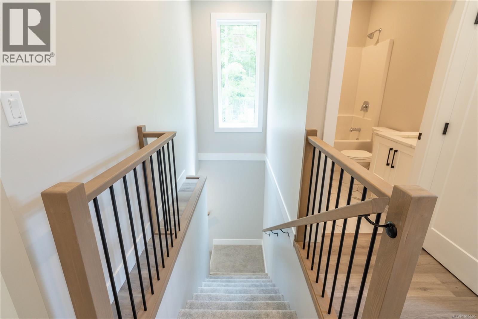 671 Sanderson Rd, Ladysmith