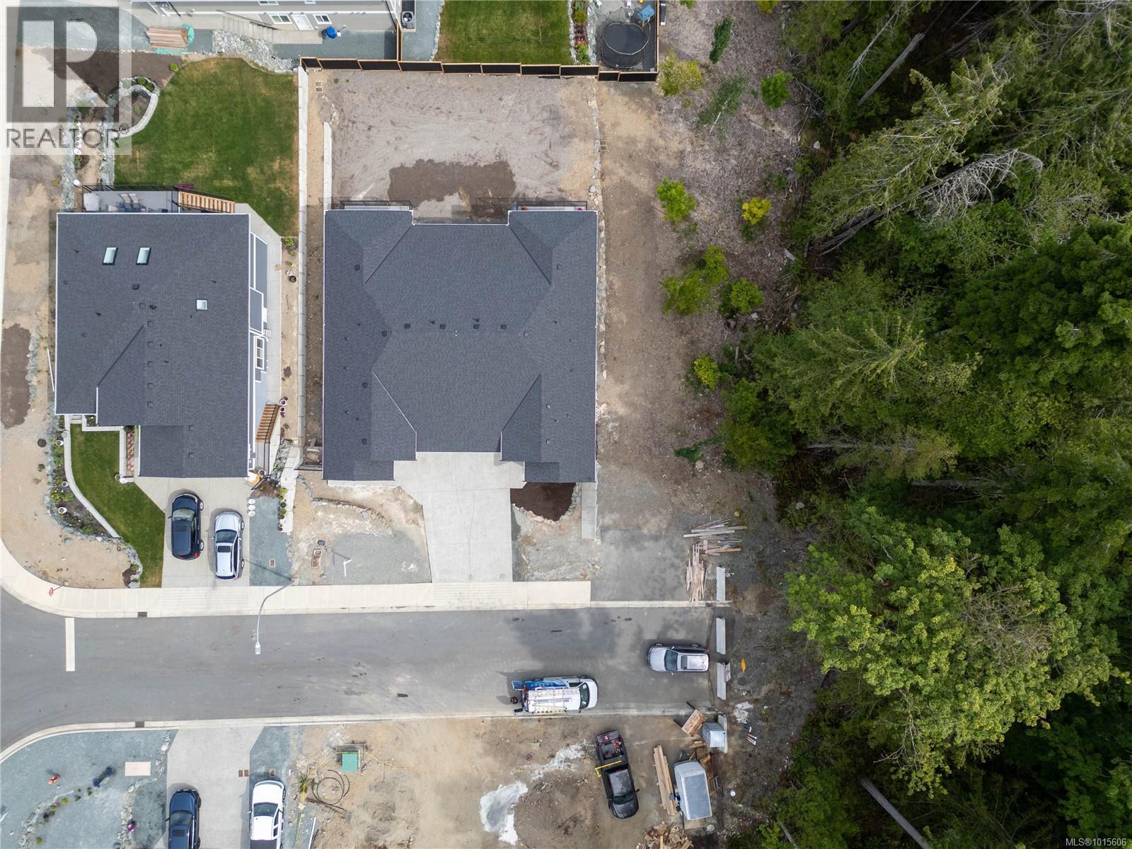 671 Sanderson Rd, Ladysmith