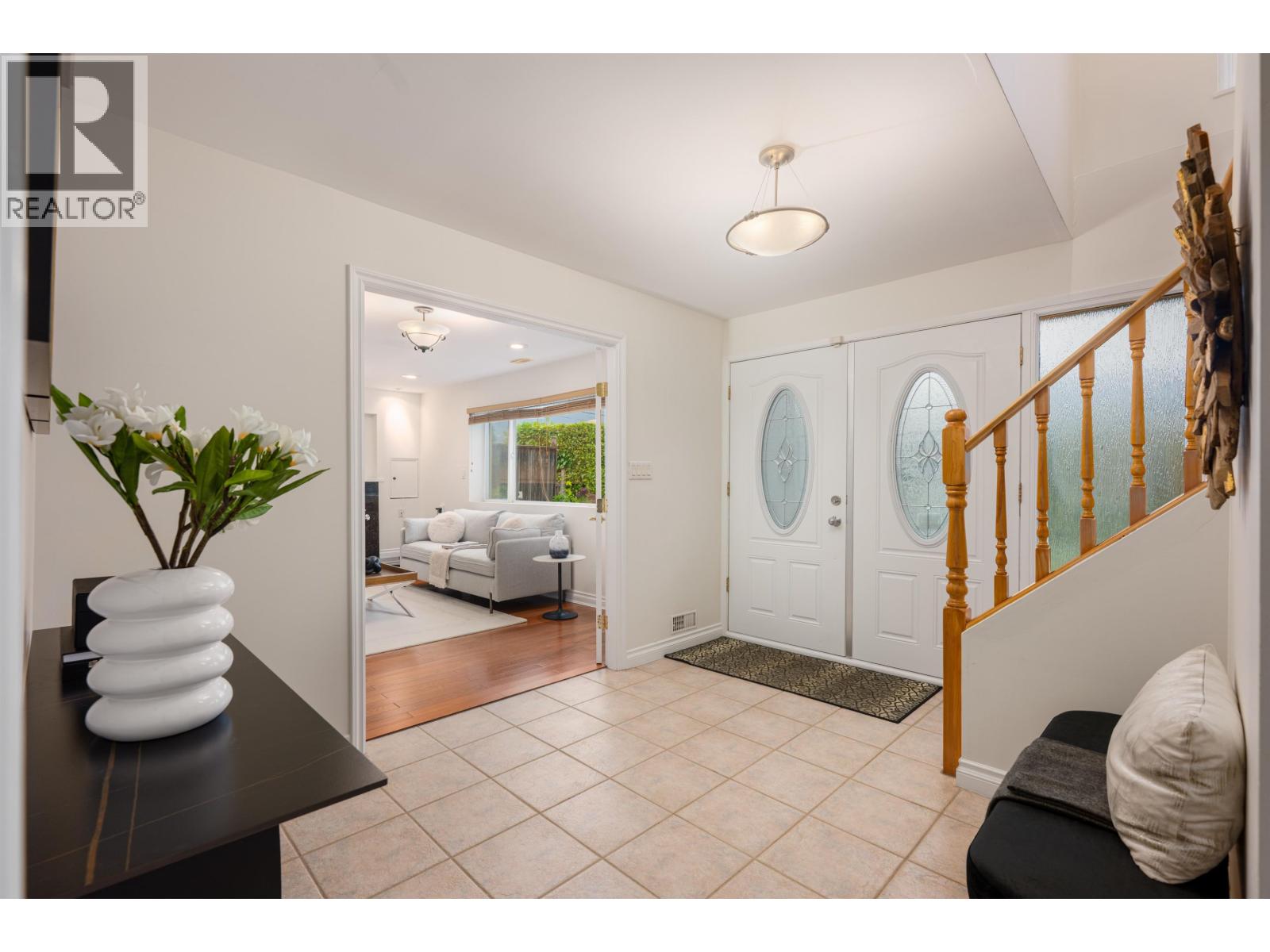 House in West Vancouver - Image 29