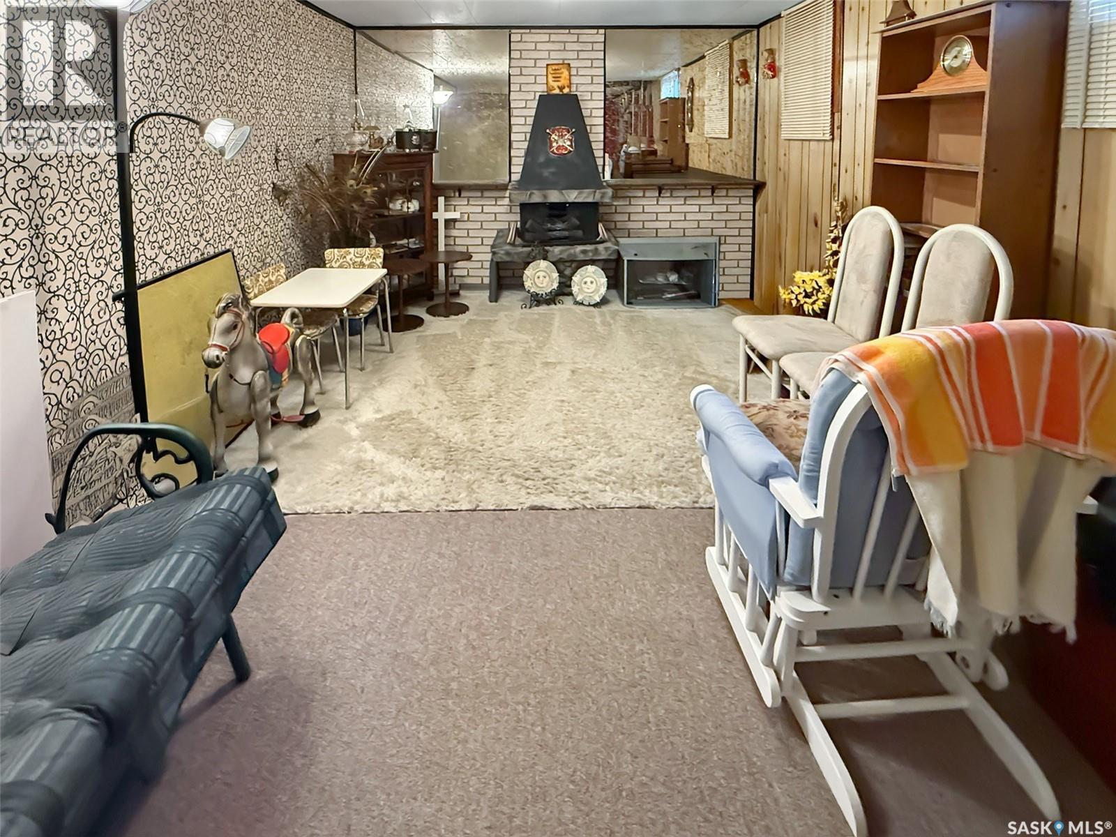 Single Family House Bungalow for Sale in  th AVENUE NW Swift Current 