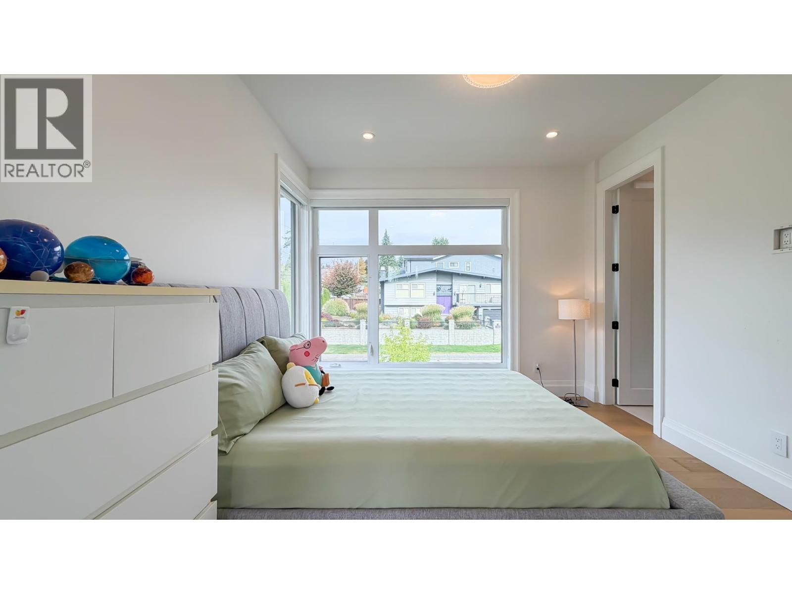 5302 SPRINGDALE COURT, Burnaby