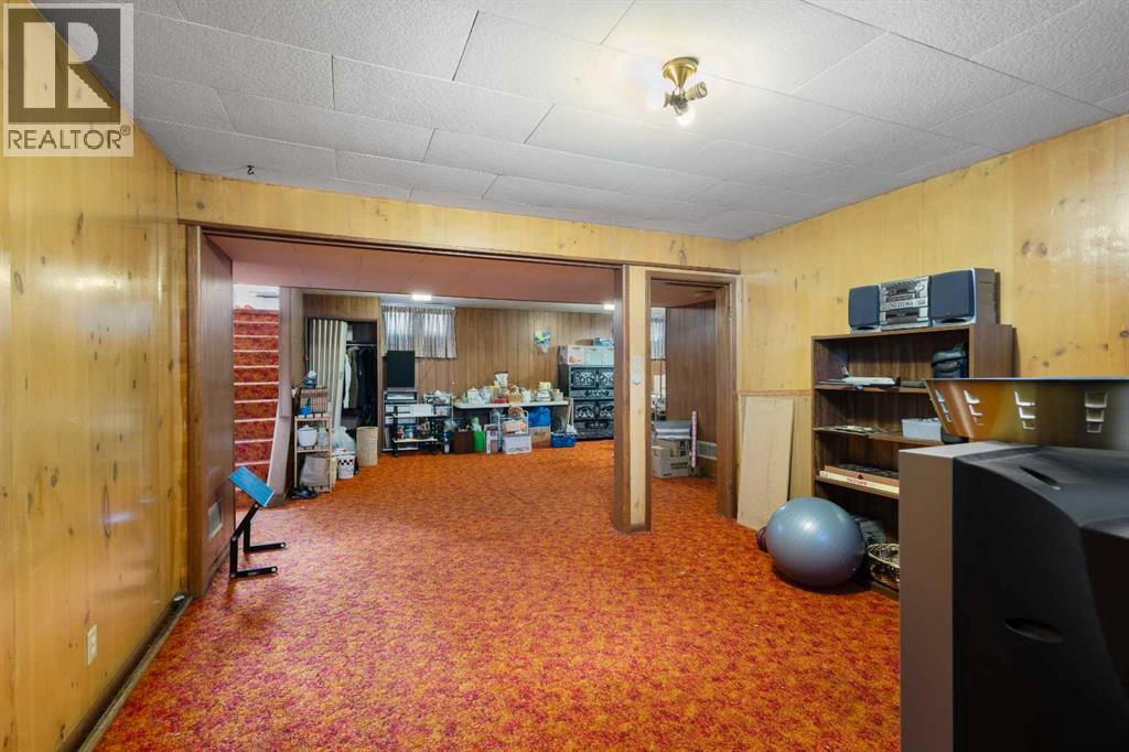 Single Family House Bungalow for Sale in   Avenue SW Rutland Park Calgary 