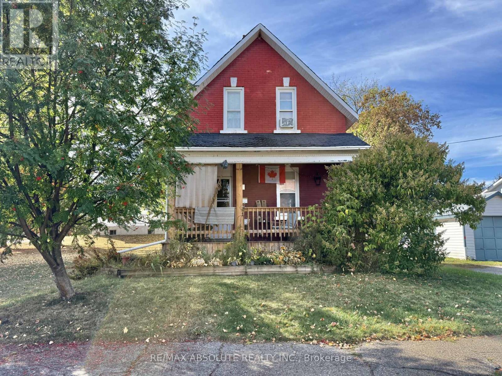 11 GOULD STREET