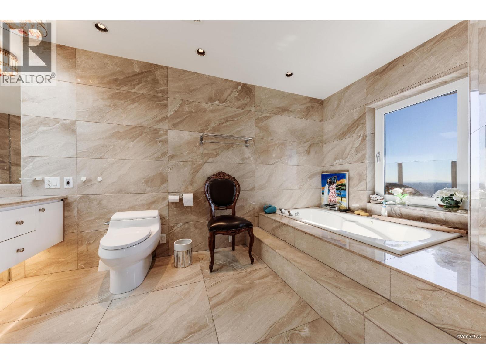 1419 CHIPPENDALE ROAD, West Vancouver