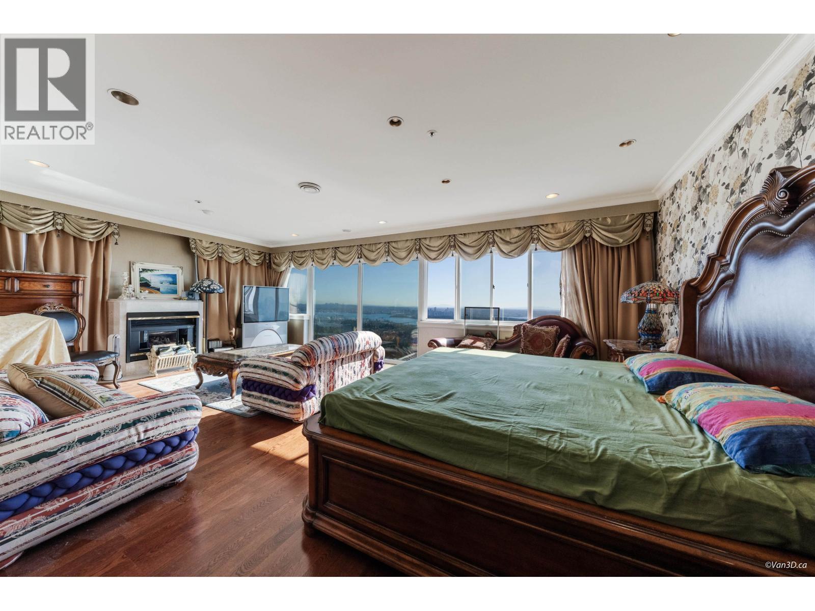 1419 CHIPPENDALE ROAD, West Vancouver