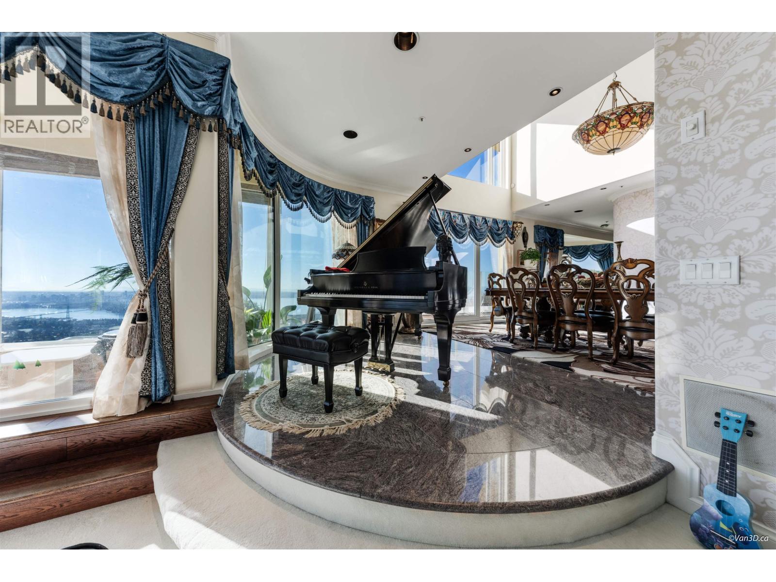 1419 CHIPPENDALE ROAD, West Vancouver