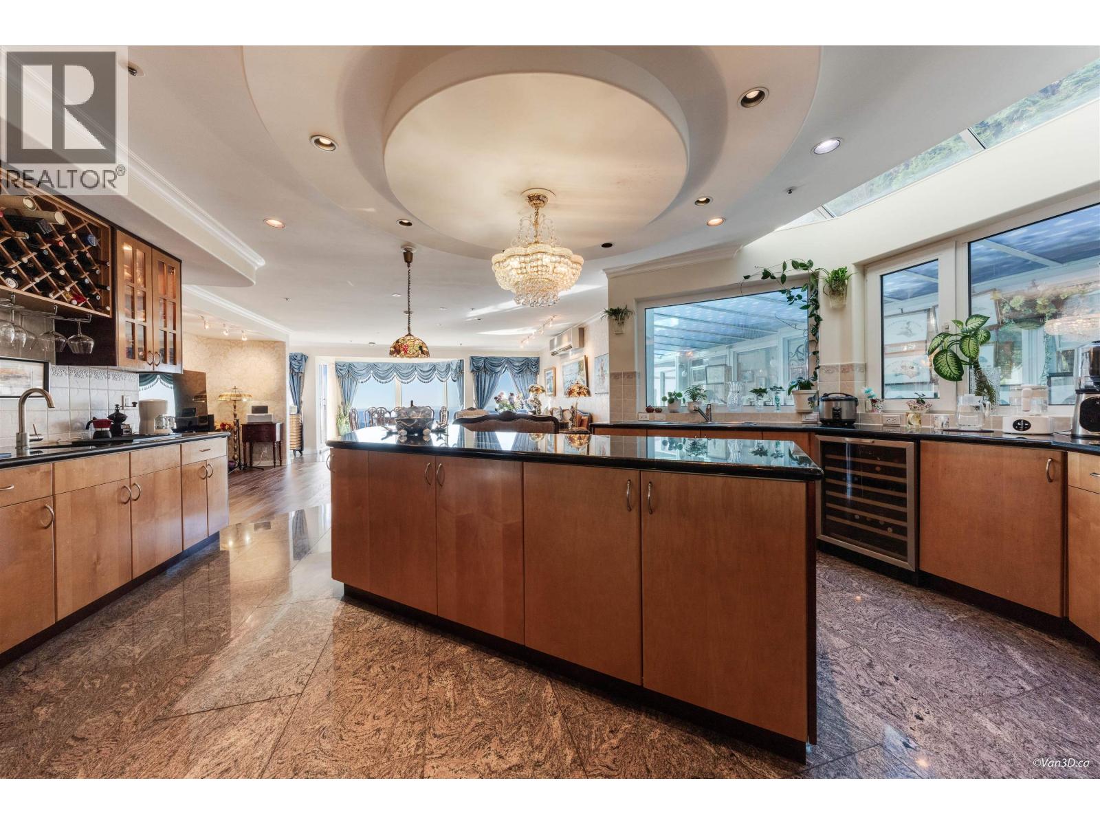 1419 CHIPPENDALE ROAD, West Vancouver