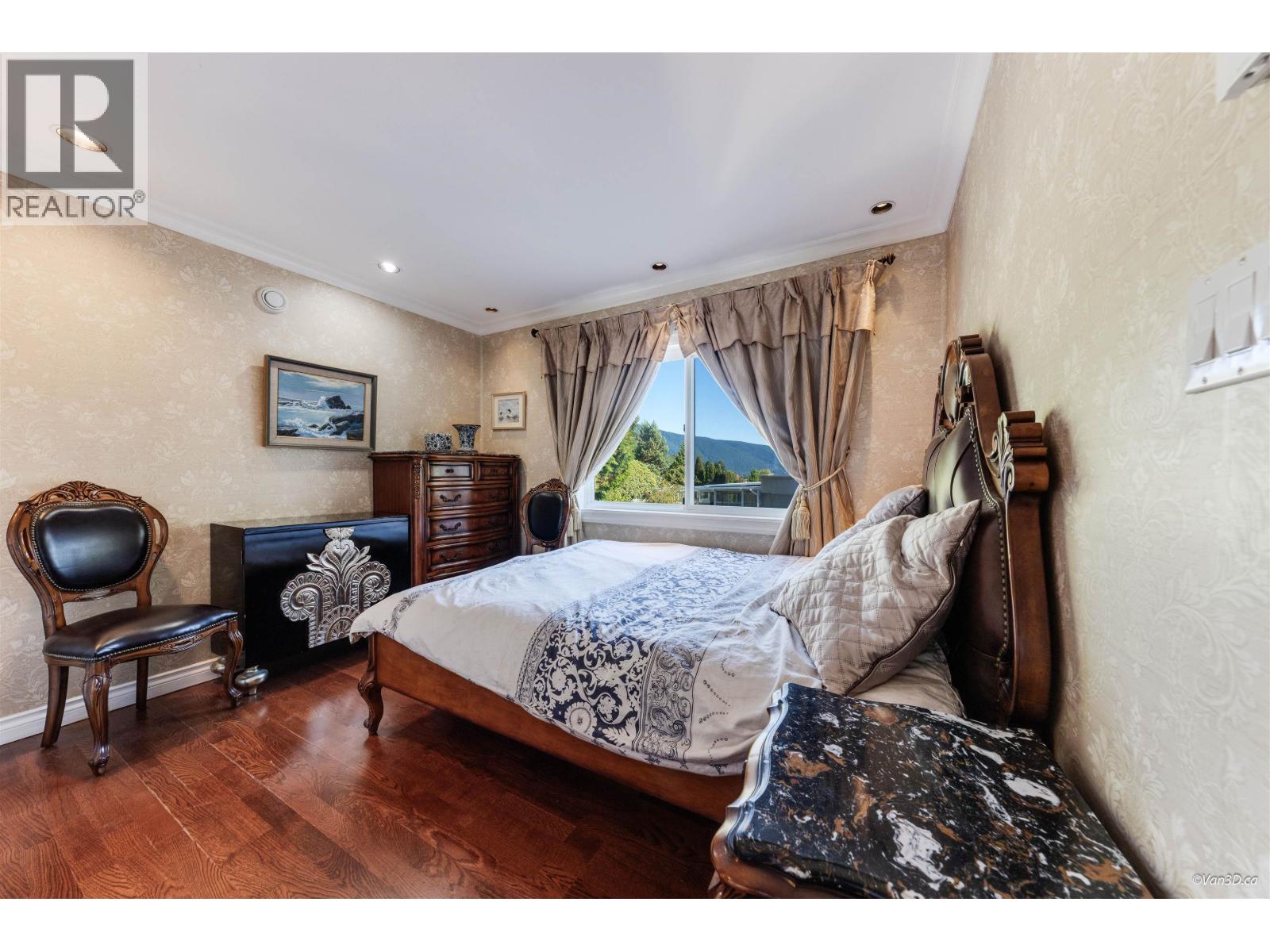 1419 CHIPPENDALE ROAD, West Vancouver