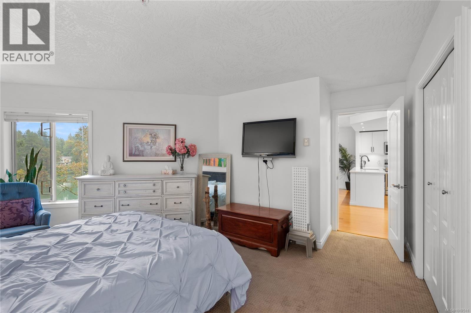 304 1 Buddy Road, View Royal
