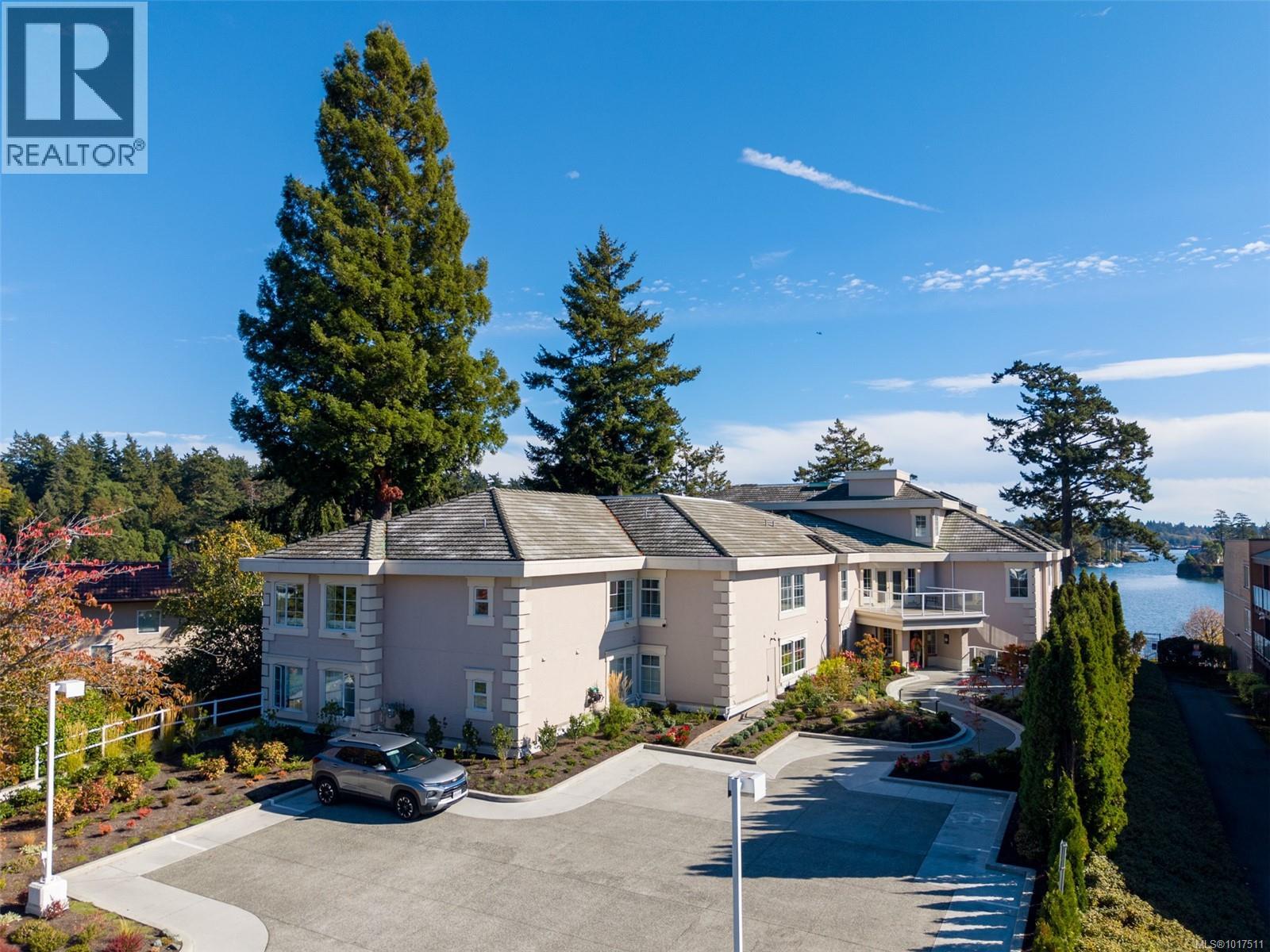 304 1 Buddy Road, View Royal