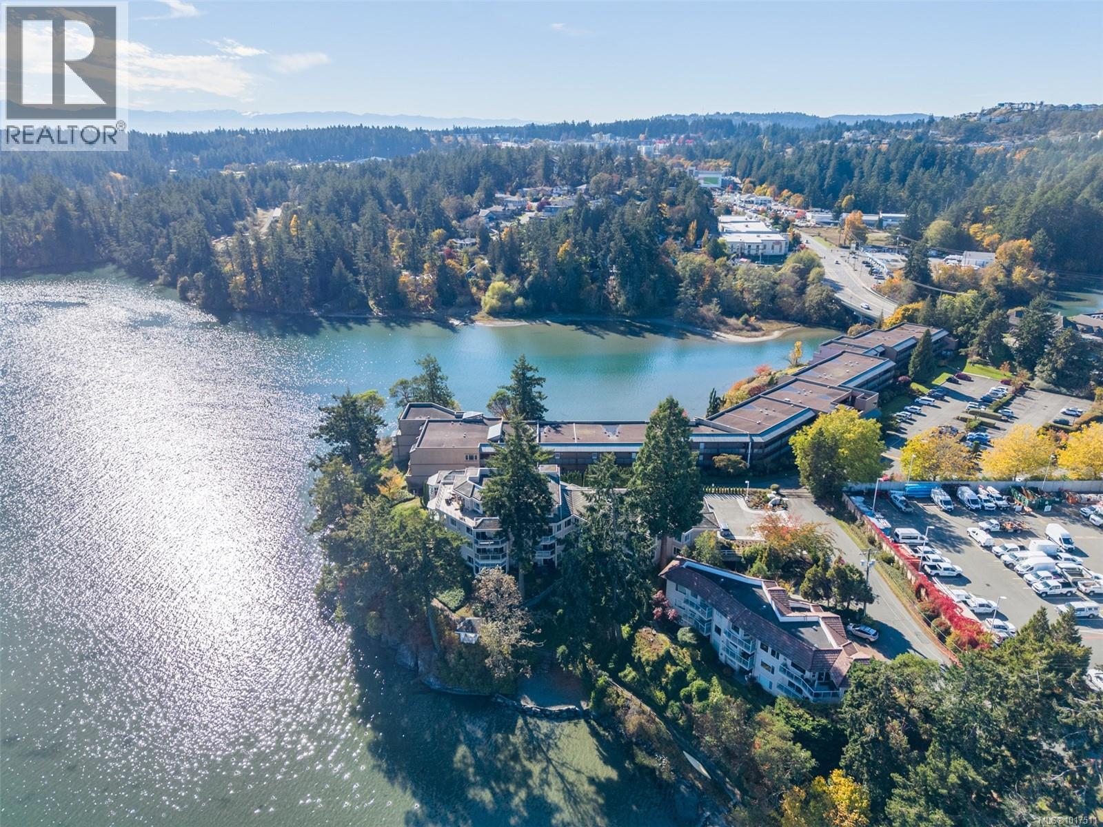 304 1 Buddy Road, View Royal