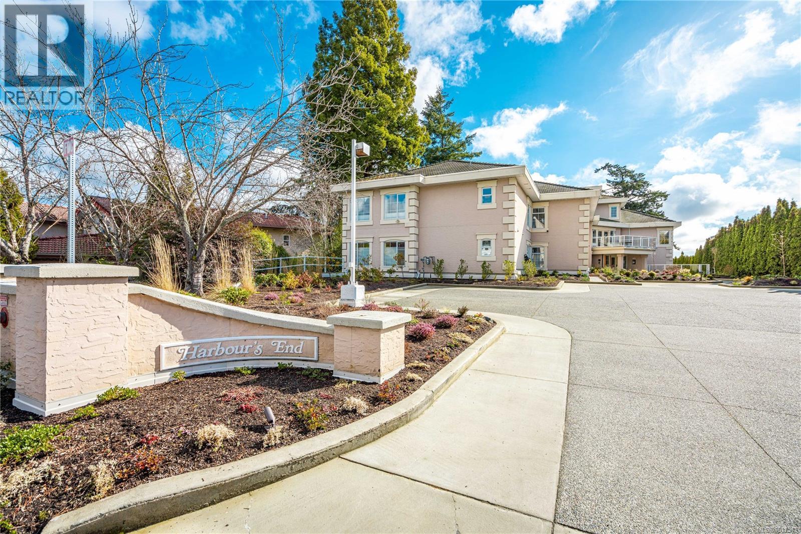 304 1 Buddy Road, View Royal