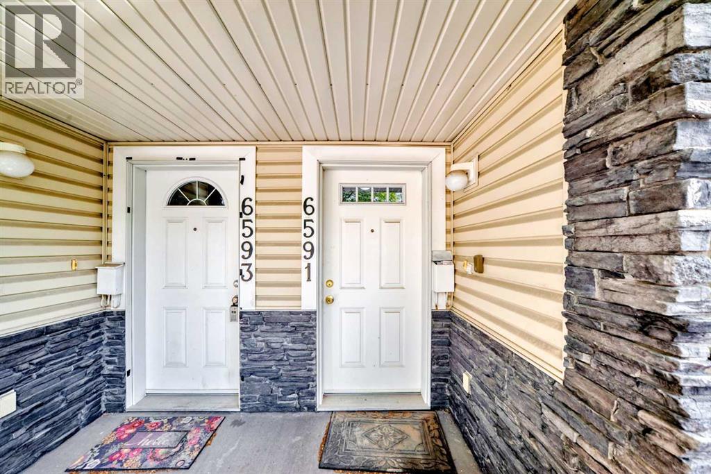 Single Family House for Sale in  Pinecliff Grove NE Pineridge Calgary 