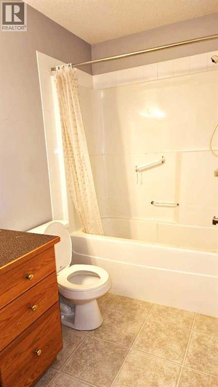 Single Family House for Sale in  Pinecliff Grove NE Pineridge Calgary 