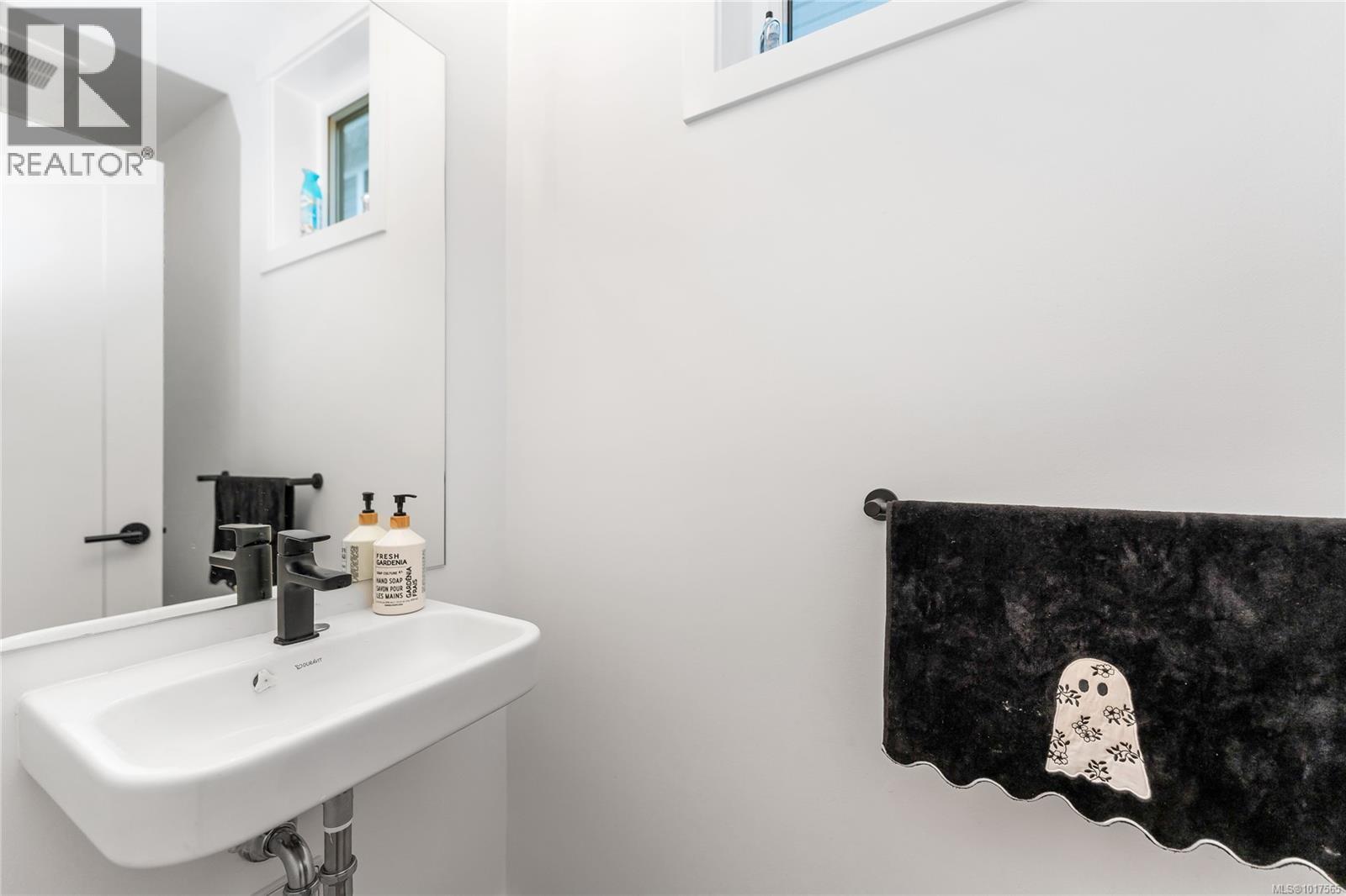 66 255 Caspian Dr, Colwood