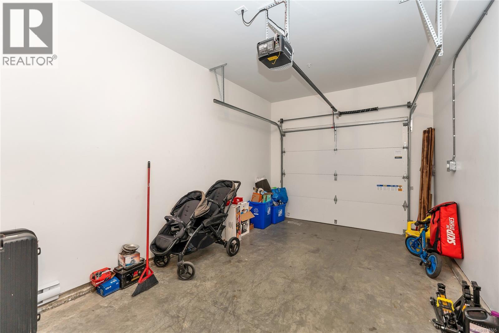 66 255 Caspian Dr, Colwood