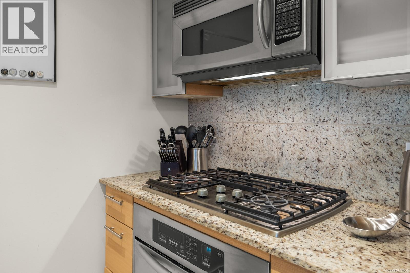 119 68 Songhees Road, Victoria