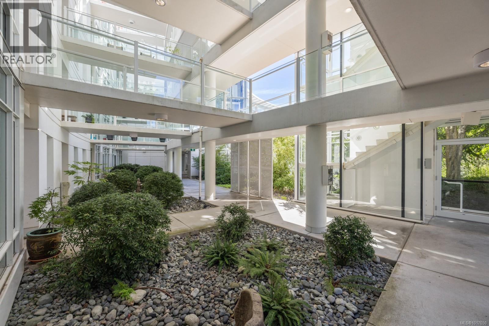 119 68 Songhees Road, Victoria