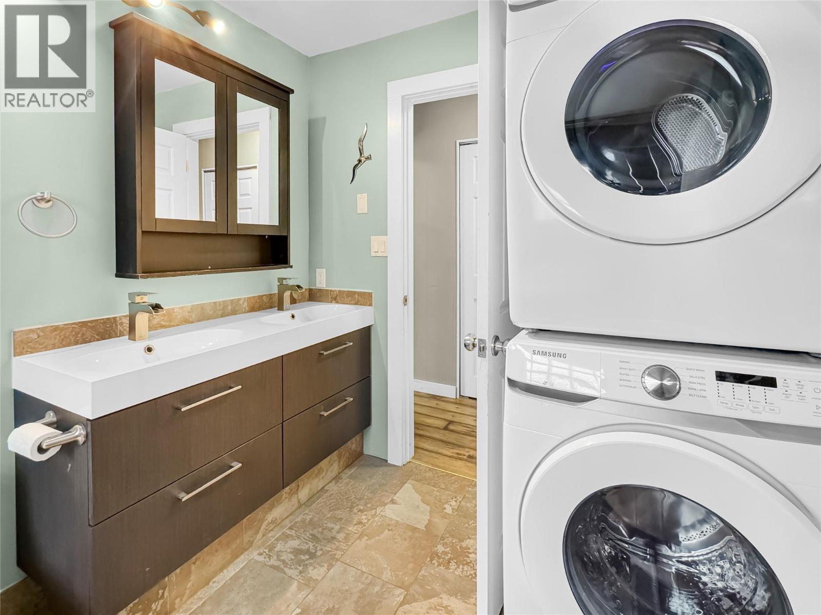 2210 Warren Avenue, Kimberley