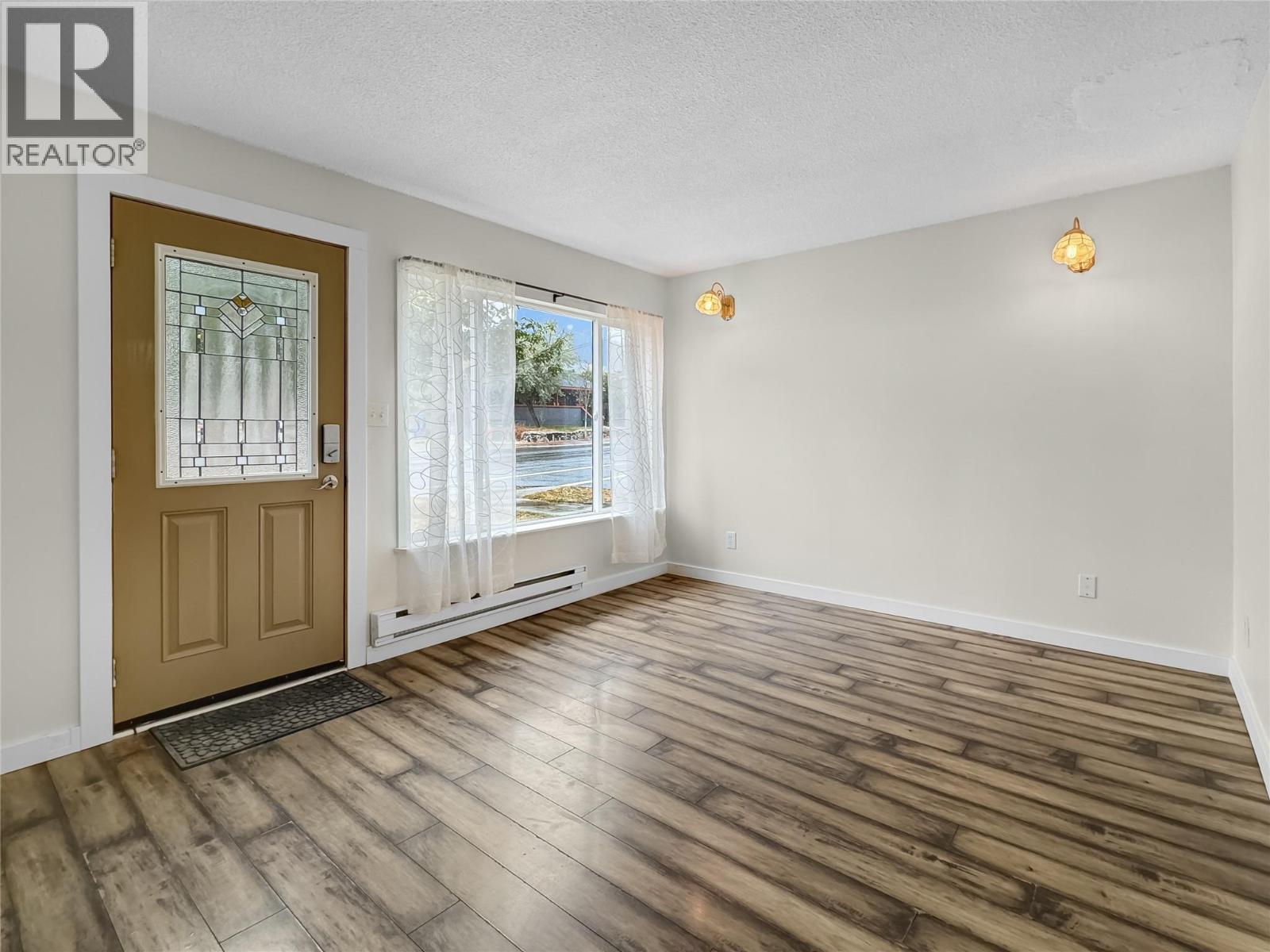 2210 Warren Avenue, Kimberley