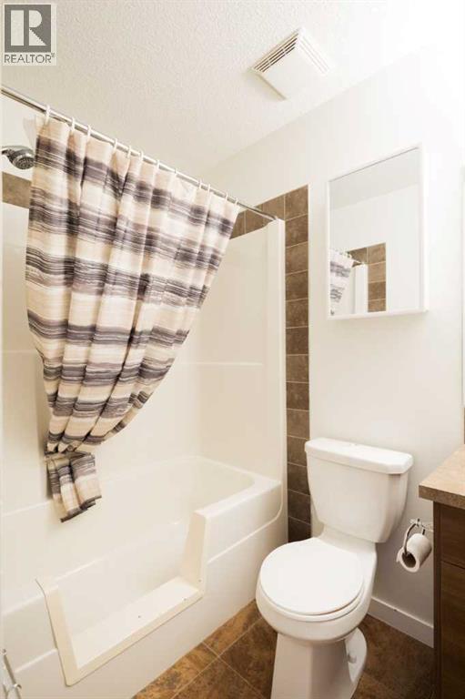 207 Sunset Drive, Cochrane