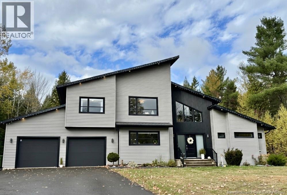18 Corinth Avenue - 2
