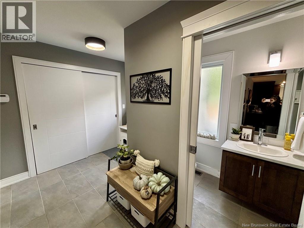 18 Corinth Avenue - Image 23