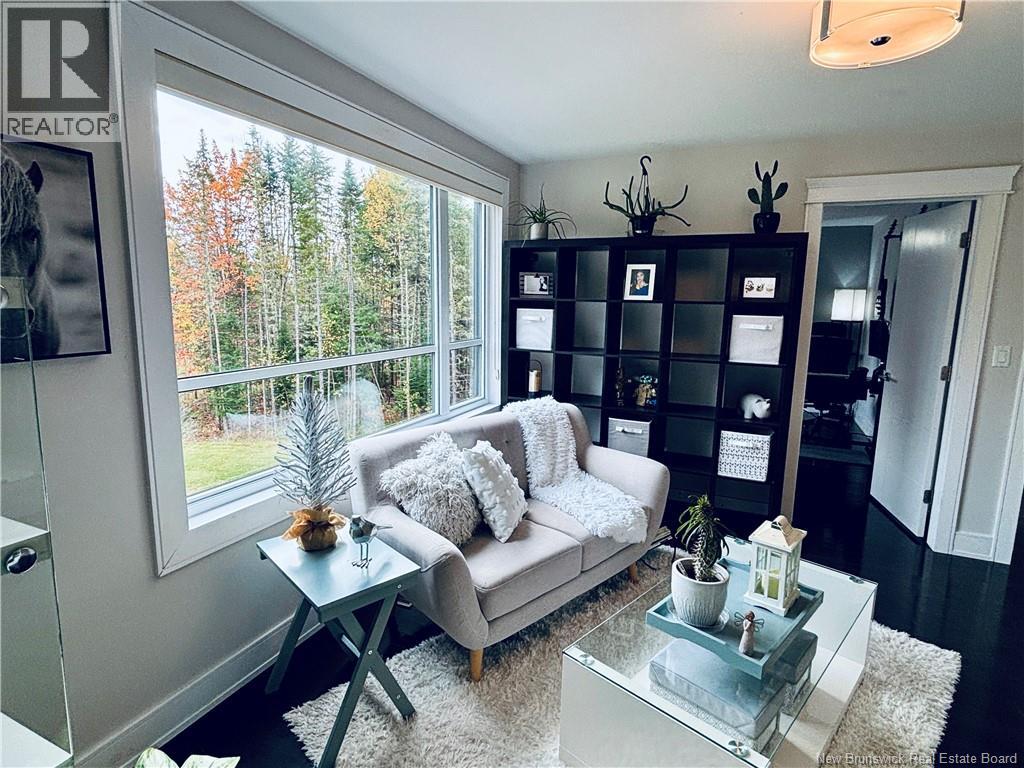 18 Corinth Avenue - 34