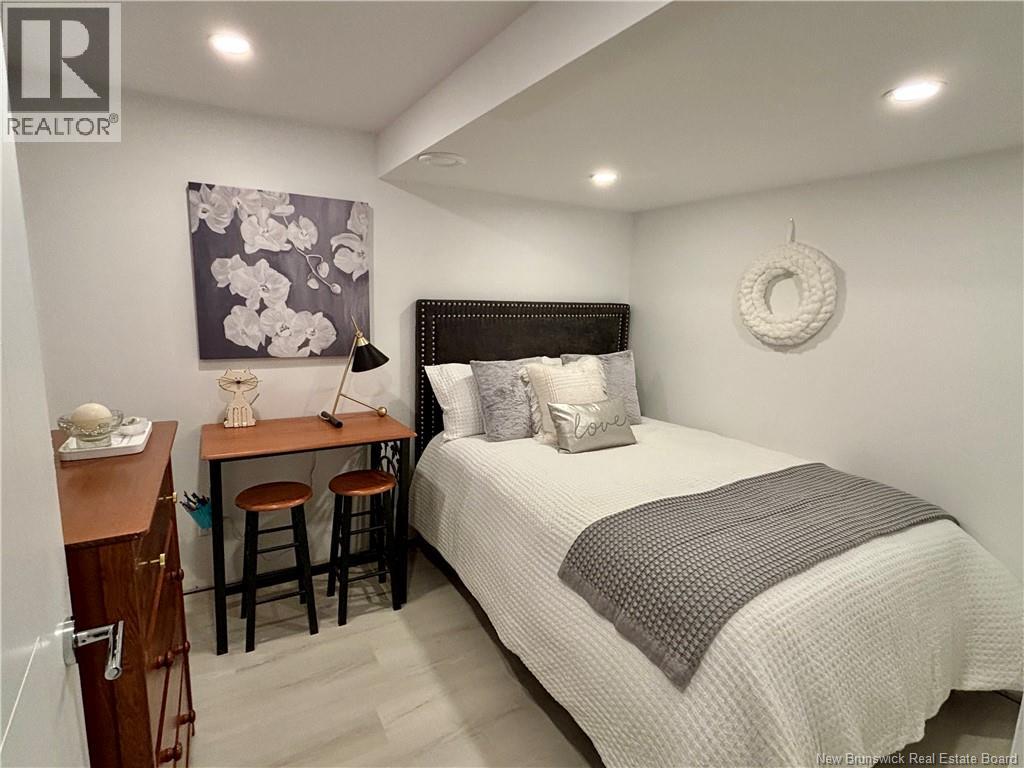18 Corinth Avenue - Image 45
