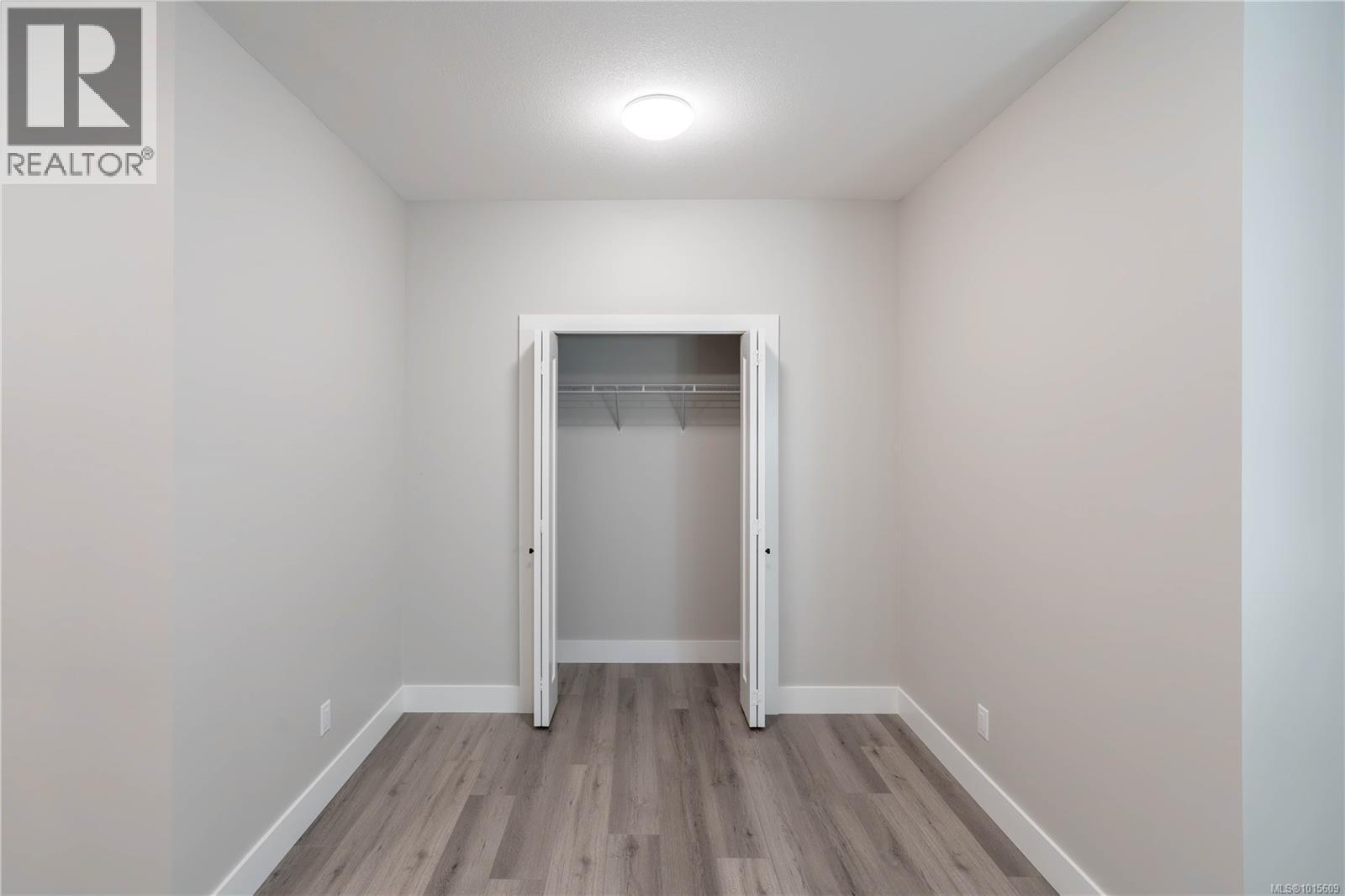 669 Sanderson Rd, Ladysmith