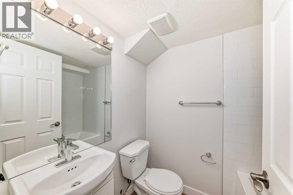 Single Family House Bi-level for Sale in  A Street SE Ogden Calgary 