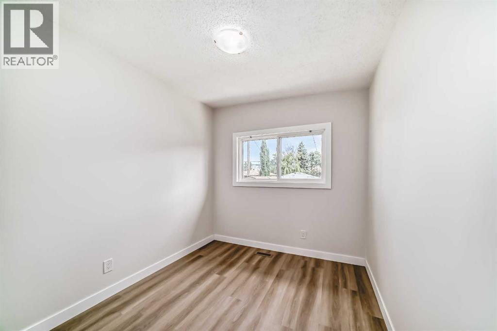 Single Family House Bi-level for Sale in  A Street SE Ogden Calgary 