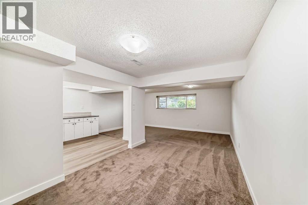 Single Family House Bi-level for Sale in  A Street SE Ogden Calgary 