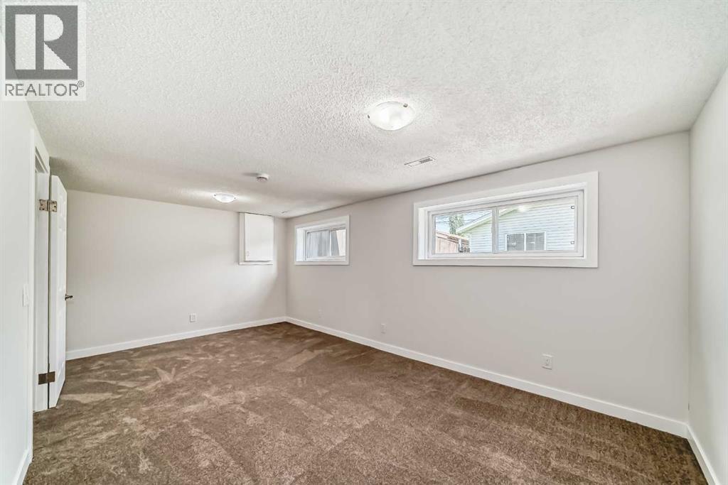 Single Family House Bi-level for Sale in  A Street SE Ogden Calgary 