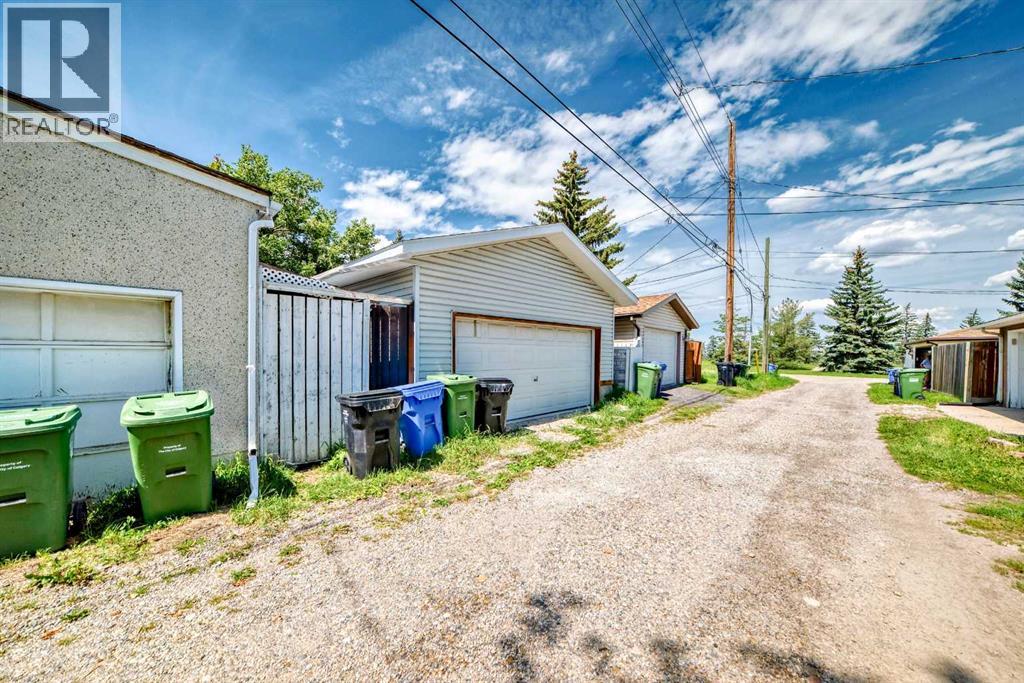 Single Family House Bi-level for Sale in  A Street SE Ogden Calgary 