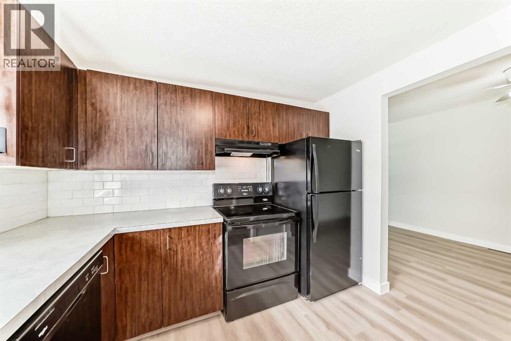 Single Family House Bi-level for Sale in  A Street SE Ogden Calgary 