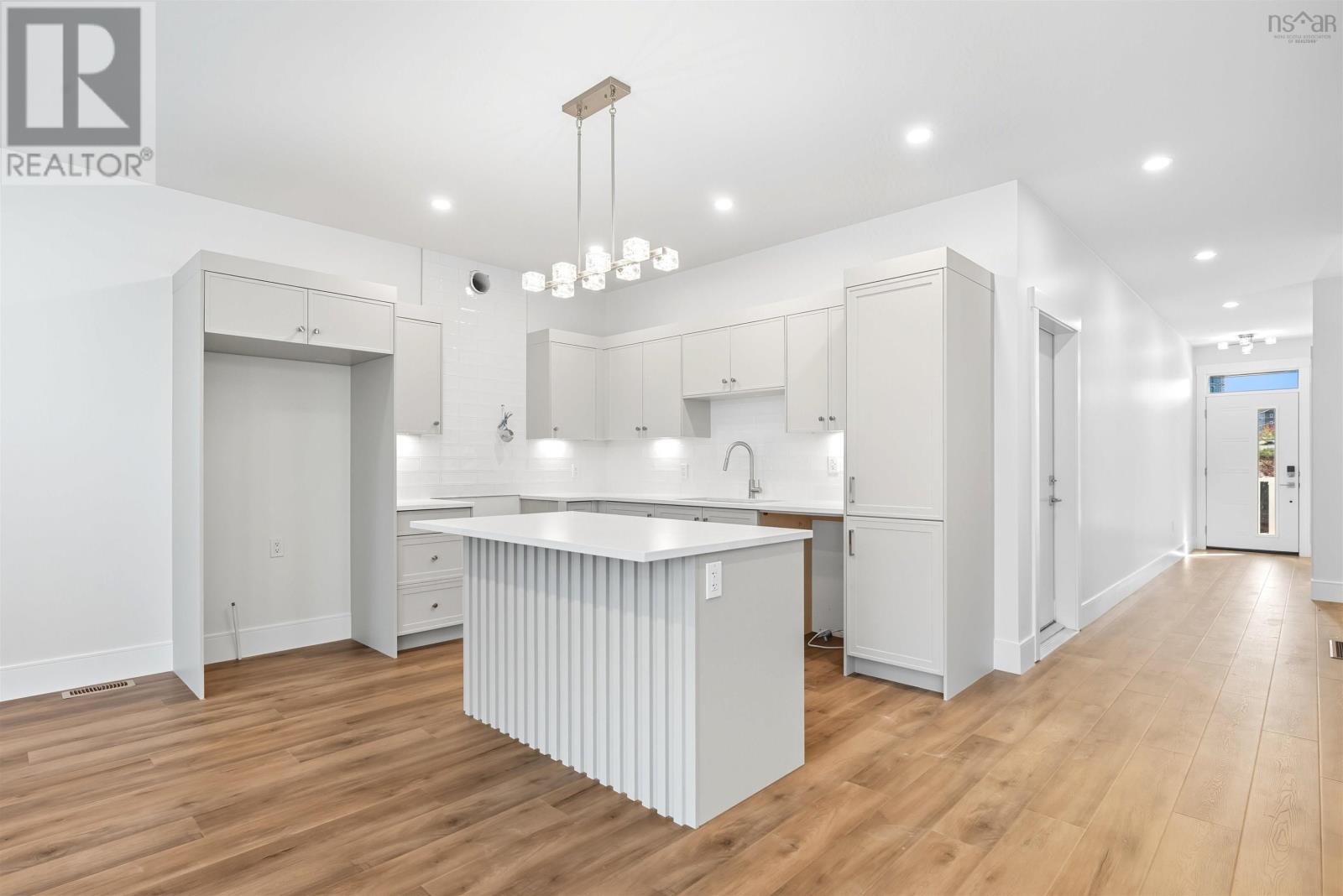 Property 4 of 37 of 17 Pearlgarden Close